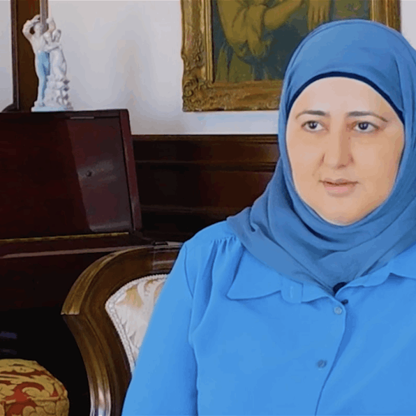 Hania Zaatari Develops a Chatbot to Support Displaced People in Lebanon – Report by Nour Marzouk